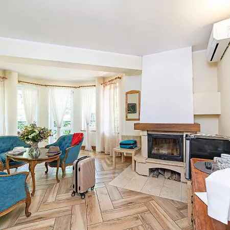 Solar Palace & Wellness