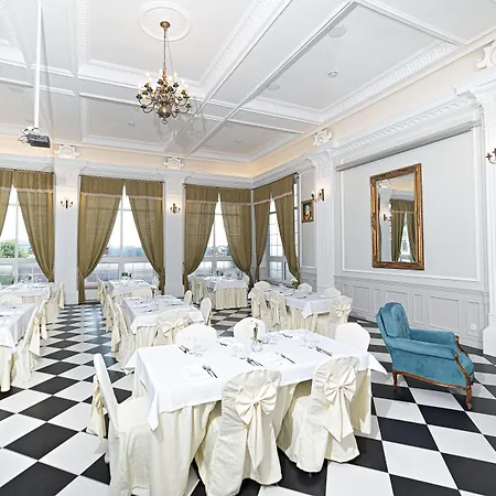 Solar Palace & Wellness Hotel Mrągowo